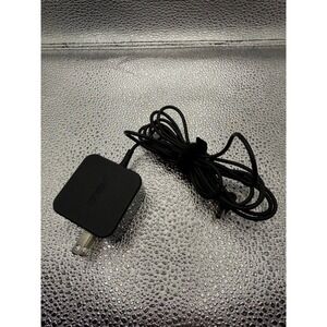 ASUS AC Adapter 100 240V 50 60Hz 1.7A 40 30W 3.9A 5V 1.5A Charger Power Supply